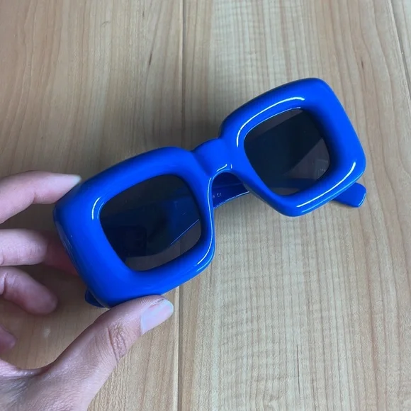 big fun vibrant blue glasses - Picture 2 of 5